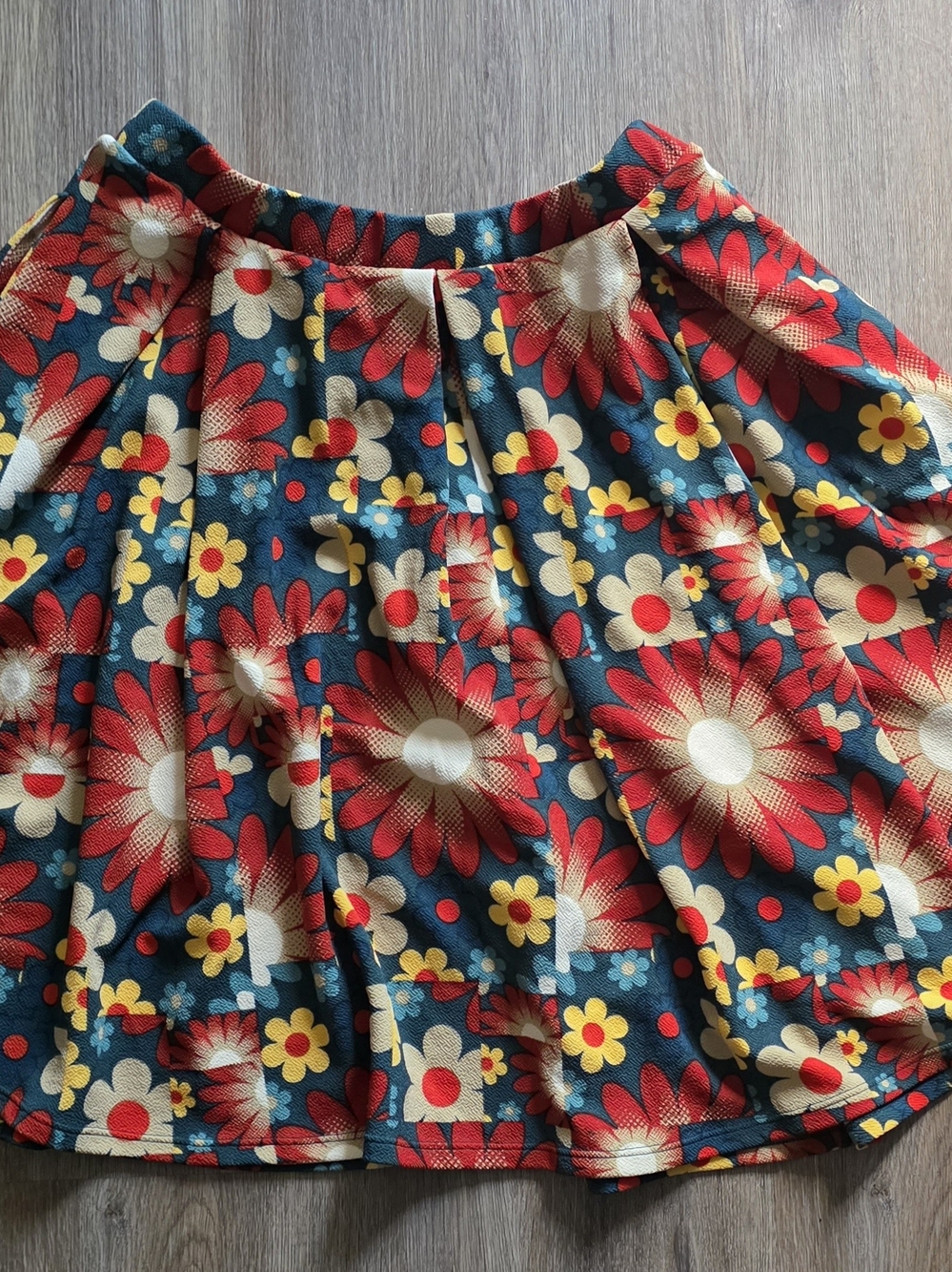 Floral Pleated Mini Skirt in Teal and Red